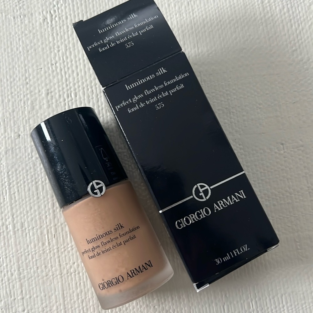 Giorgio Armani luminous silk foundation 5.75